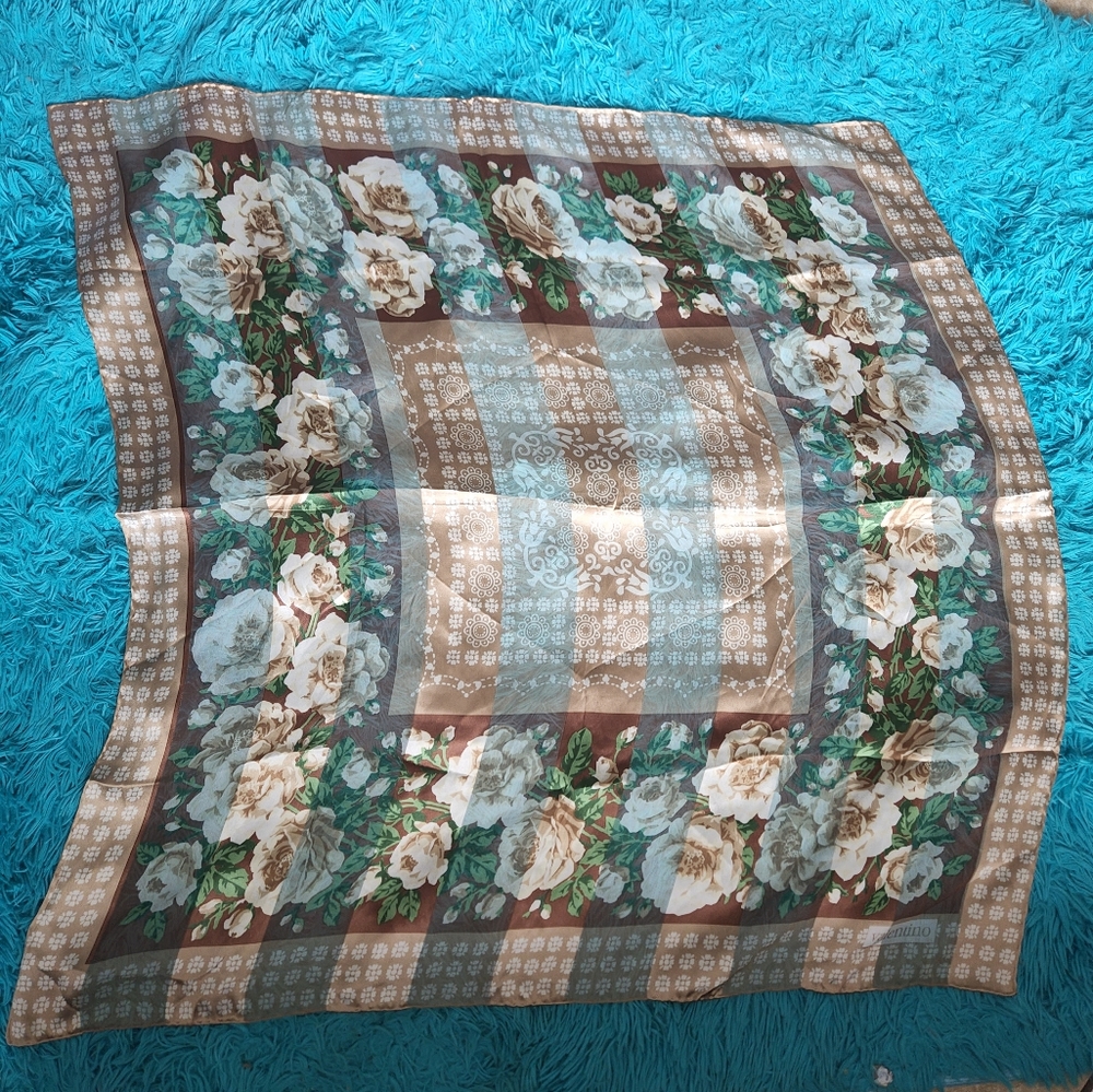 Valentino scarf floral vintage